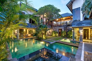 Outdoor pool, pool loungers