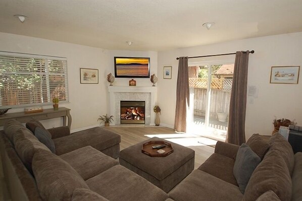 Hus - 3 sovrum | Vardagsrum | Tv och dvd-spelare