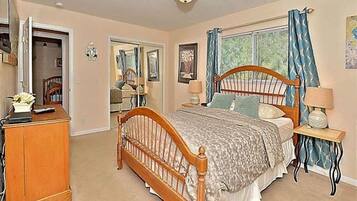 House, 3 Bedrooms | 3 bedrooms, bed sheets