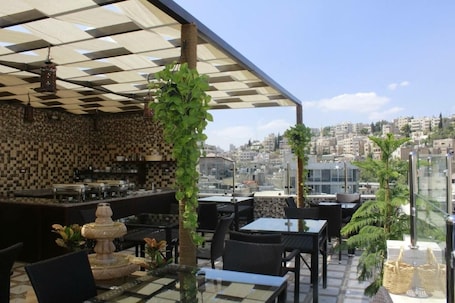 Terrace/patio. Hawa Amman Hotel Downtown