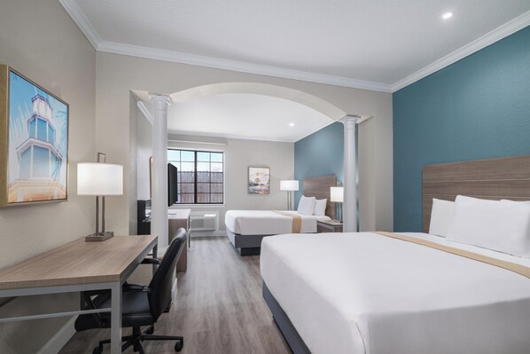 Standard Room, 2 Queen Beds, Accessible, Bathtub | Premium bedding, in-room safe, desk, laptop workspace