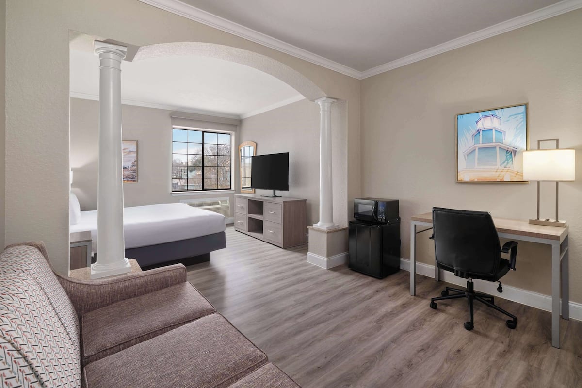 Suite, 1 King Bed, Accessible, Bathtub (with Sofabed) | Room amenity