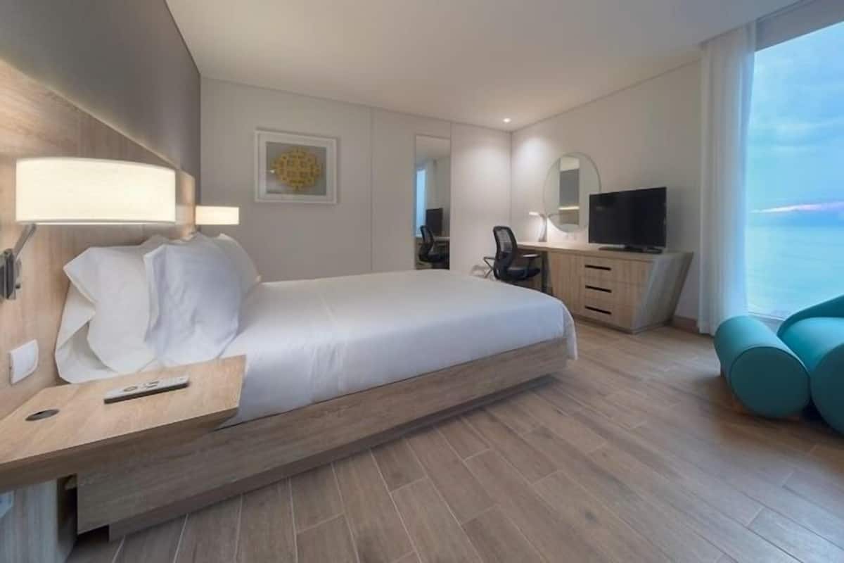 Room, 1 King Bed, Ocean View
