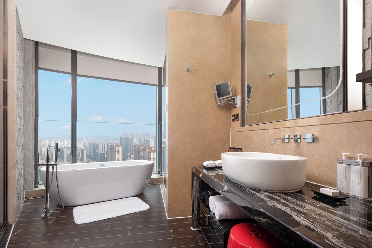 Minibar, in-room safe, desk, blackout drapes
