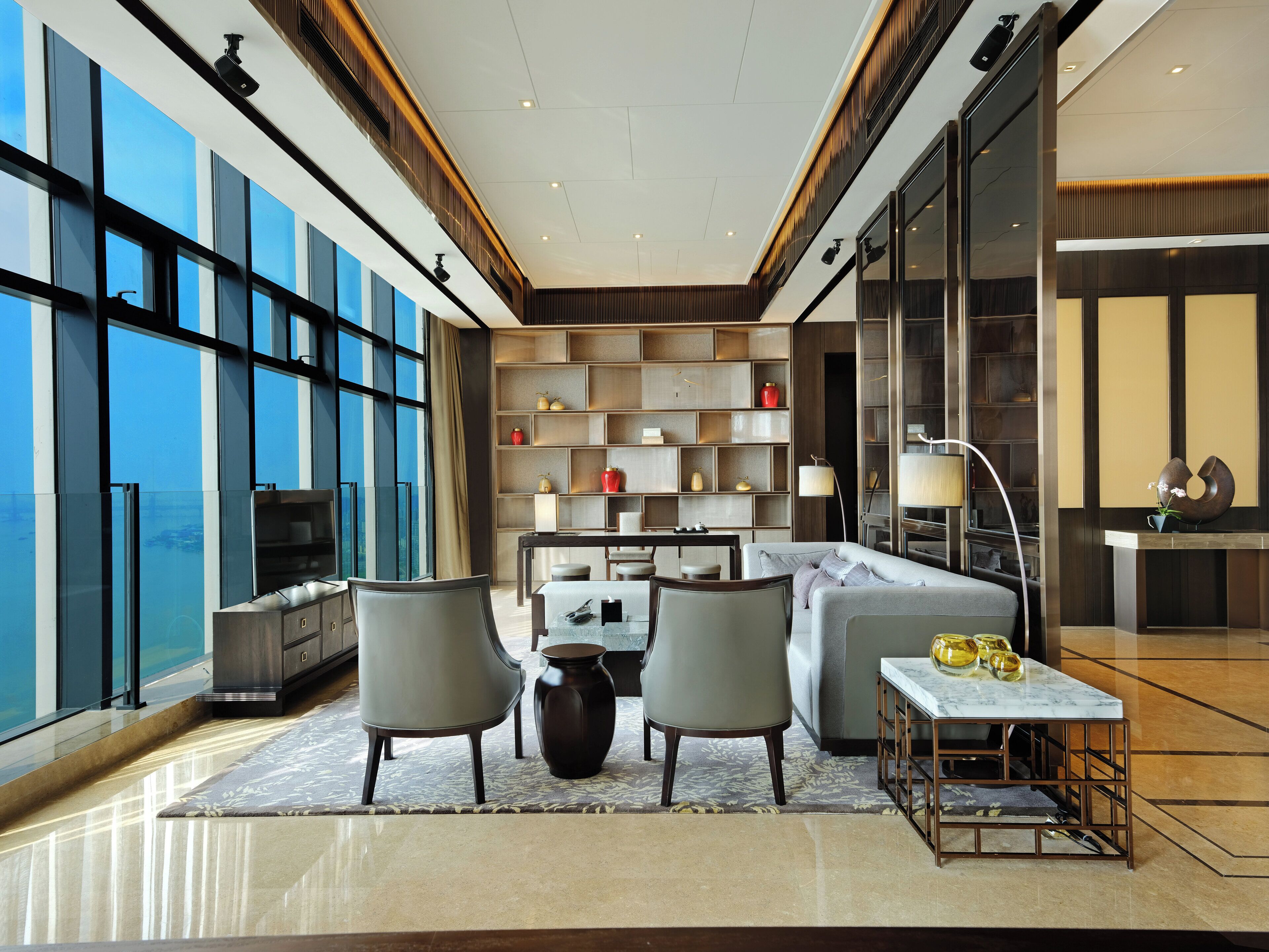 Minibar, két bảo mật tại phòng, bàn, màn/rèm cản sáng 