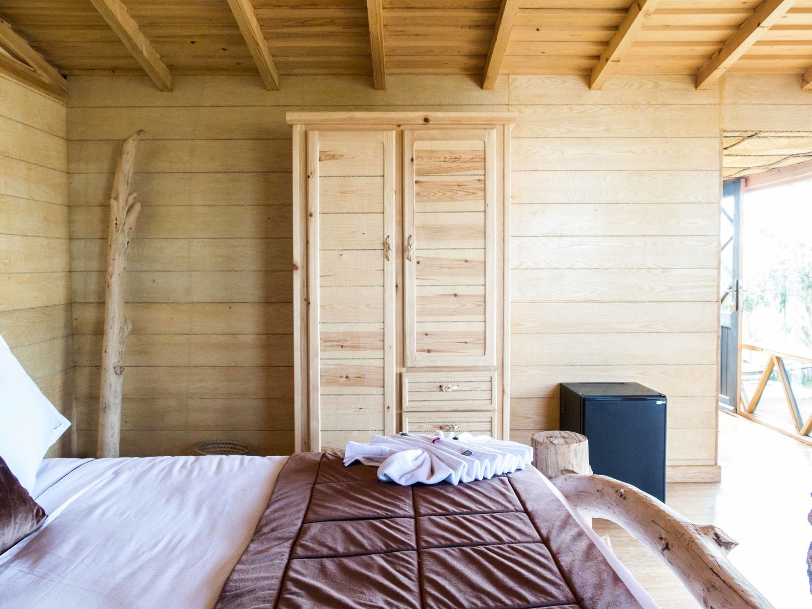 Minibar, rideaux d’obscurcissement, fer et planche à repasser