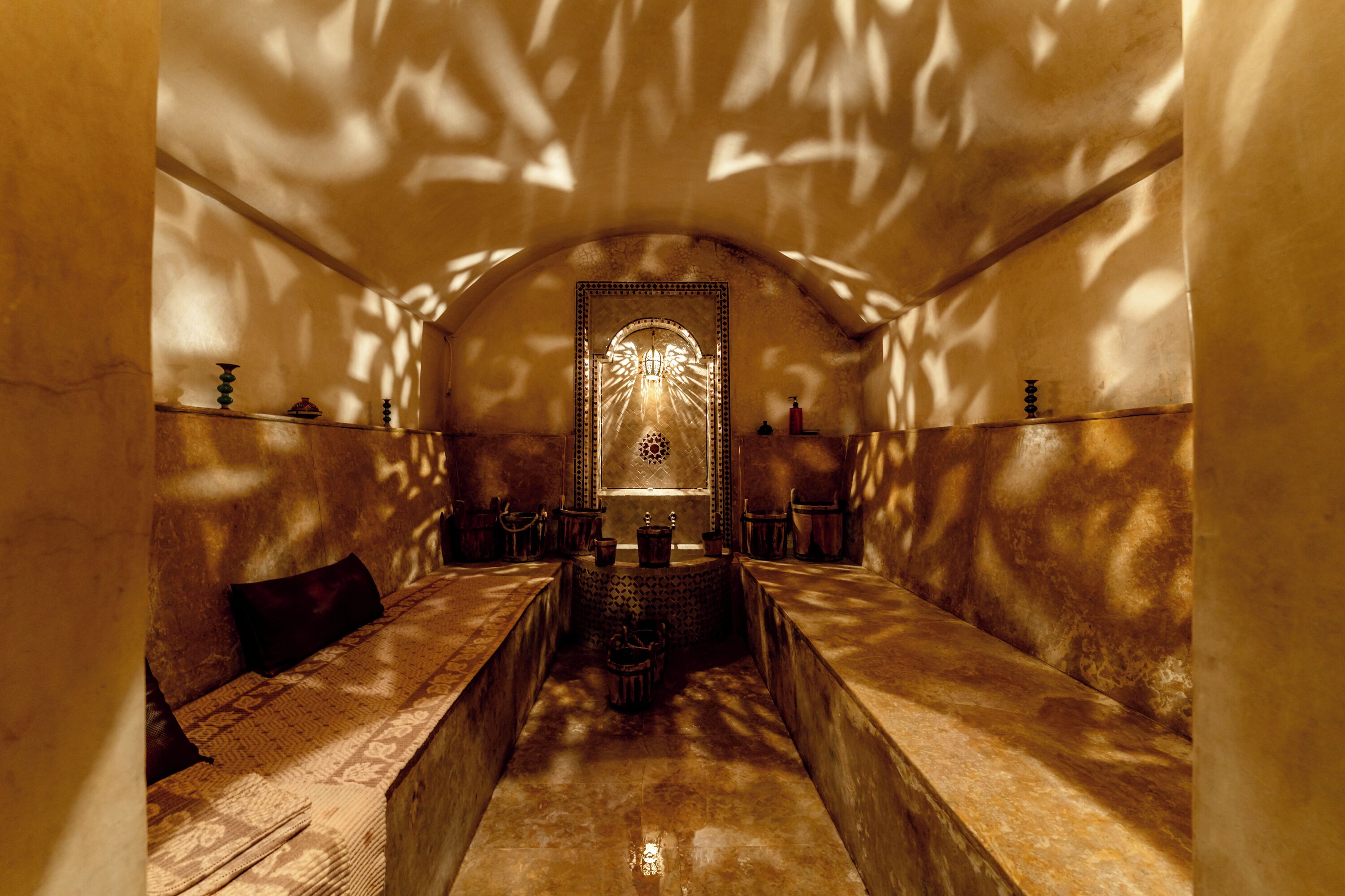 Sauna, steam room, Turkish bath, body treatments, deep-tissue massages