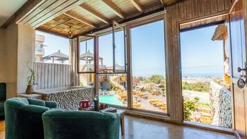 Chalet, Lagoon View