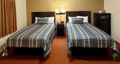 Travelers Inn