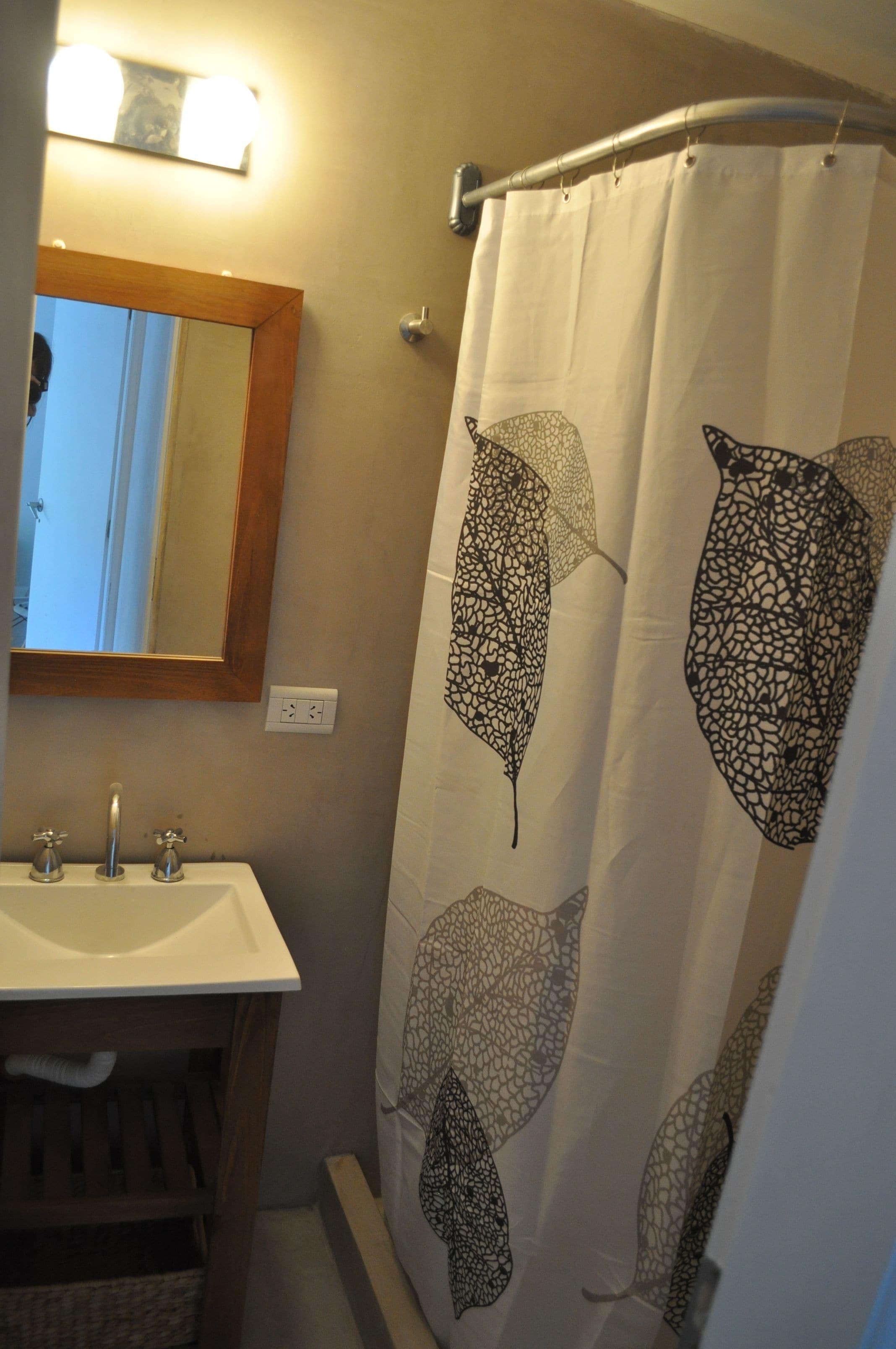 apartment, 2 bedrooms, ground floor | bathroom | combined shower/bathtub, deep-soaking bathtub, free toiletries