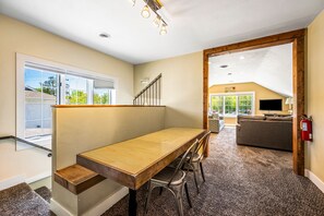 Private kitchen - Julie's Park Cafe and Motel (Fish Creek)