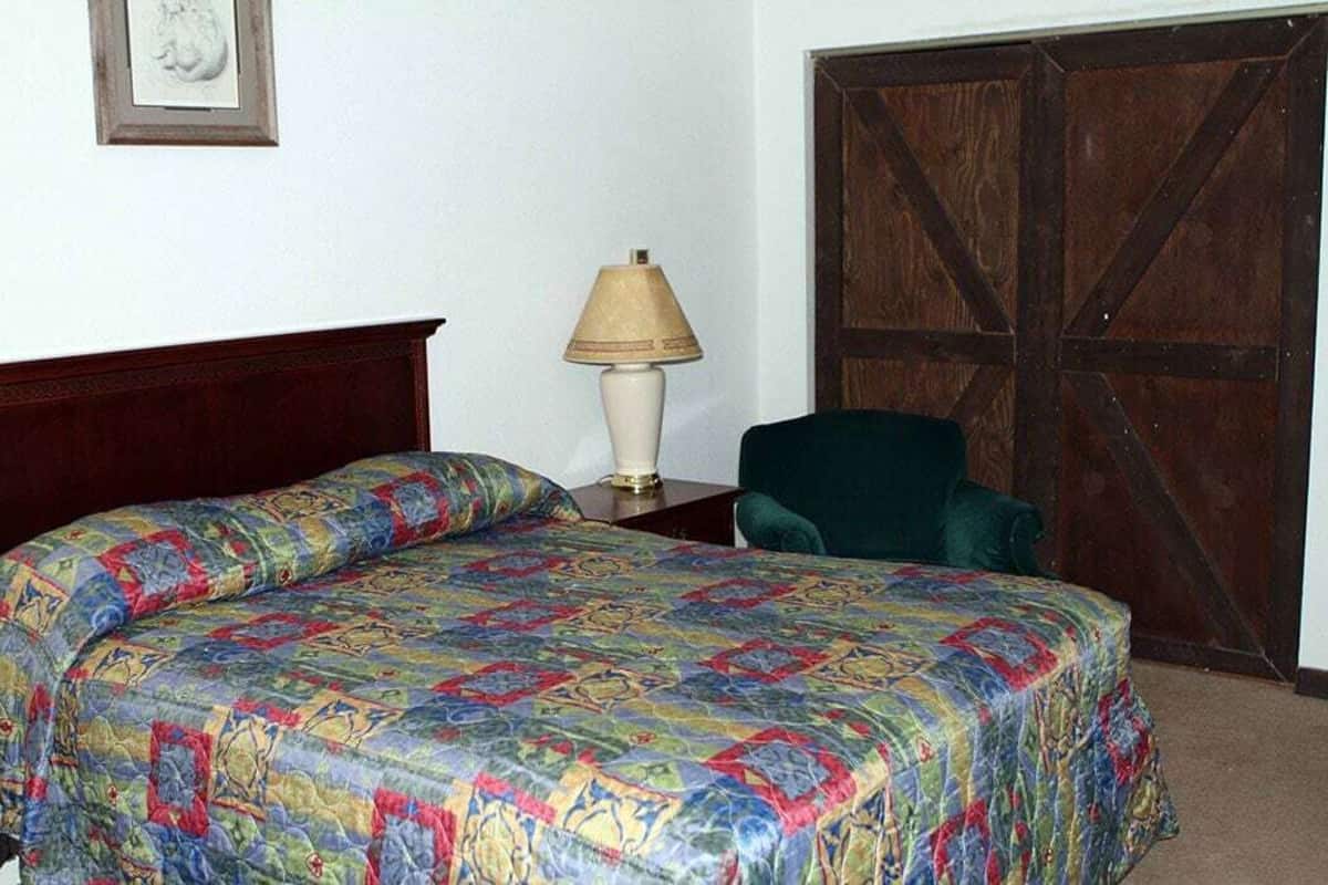 Premium bedding, desk, soundproofing, iron/ironing board