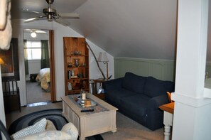 Apartment, 1 Queen Bed with Sofa bed | Living area | Flat-screen TV - Otter Creek Inn (Mount Desert)
