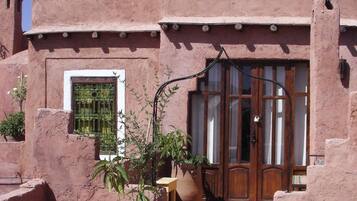 Chambre Double (Paille) | Terrasse/Patio