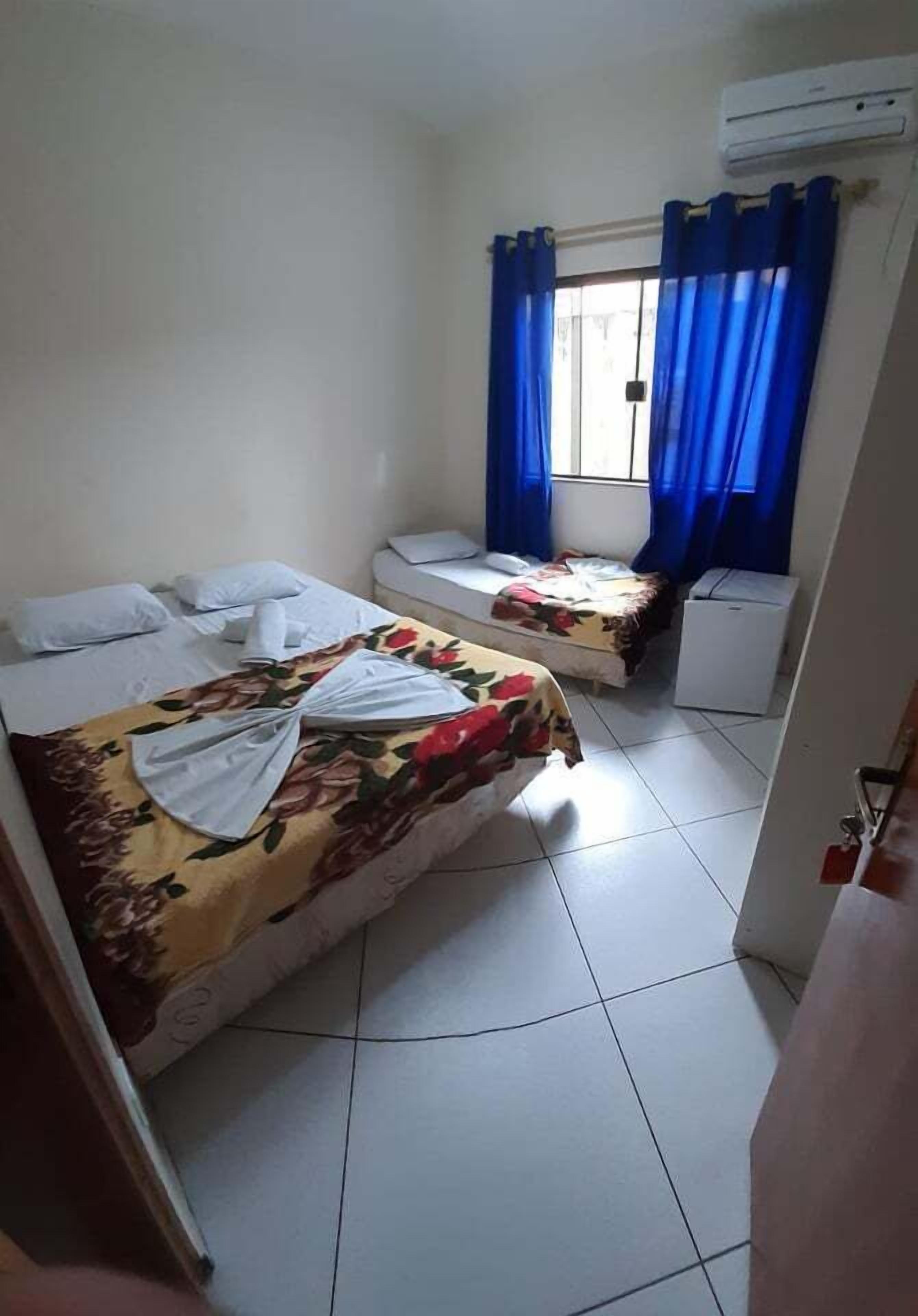 minibar, free wifi, bed sheets