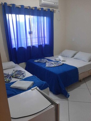 Triple Room | Minibar, free WiFi, bed sheets - Hotel Divino Pai Eterno (Aparecida)
