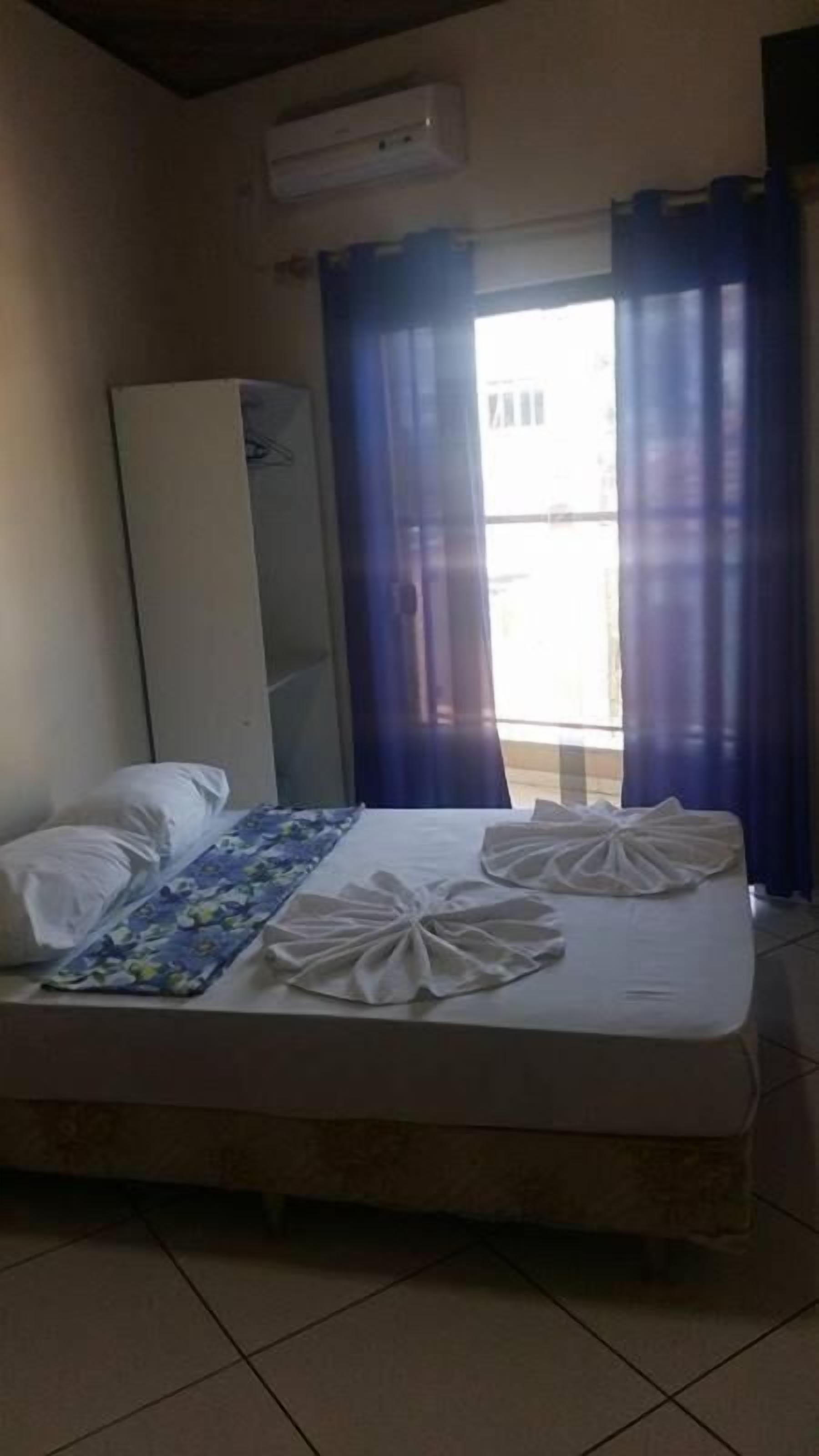 minibar, free wifi, bed sheets