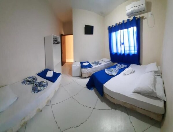 Minibar, free WiFi, bed sheets - Hotel Divino Pai Eterno (Aparecida)