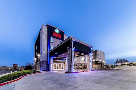 Exterior. Comfort Suites Grand Prairie - Arlington North
