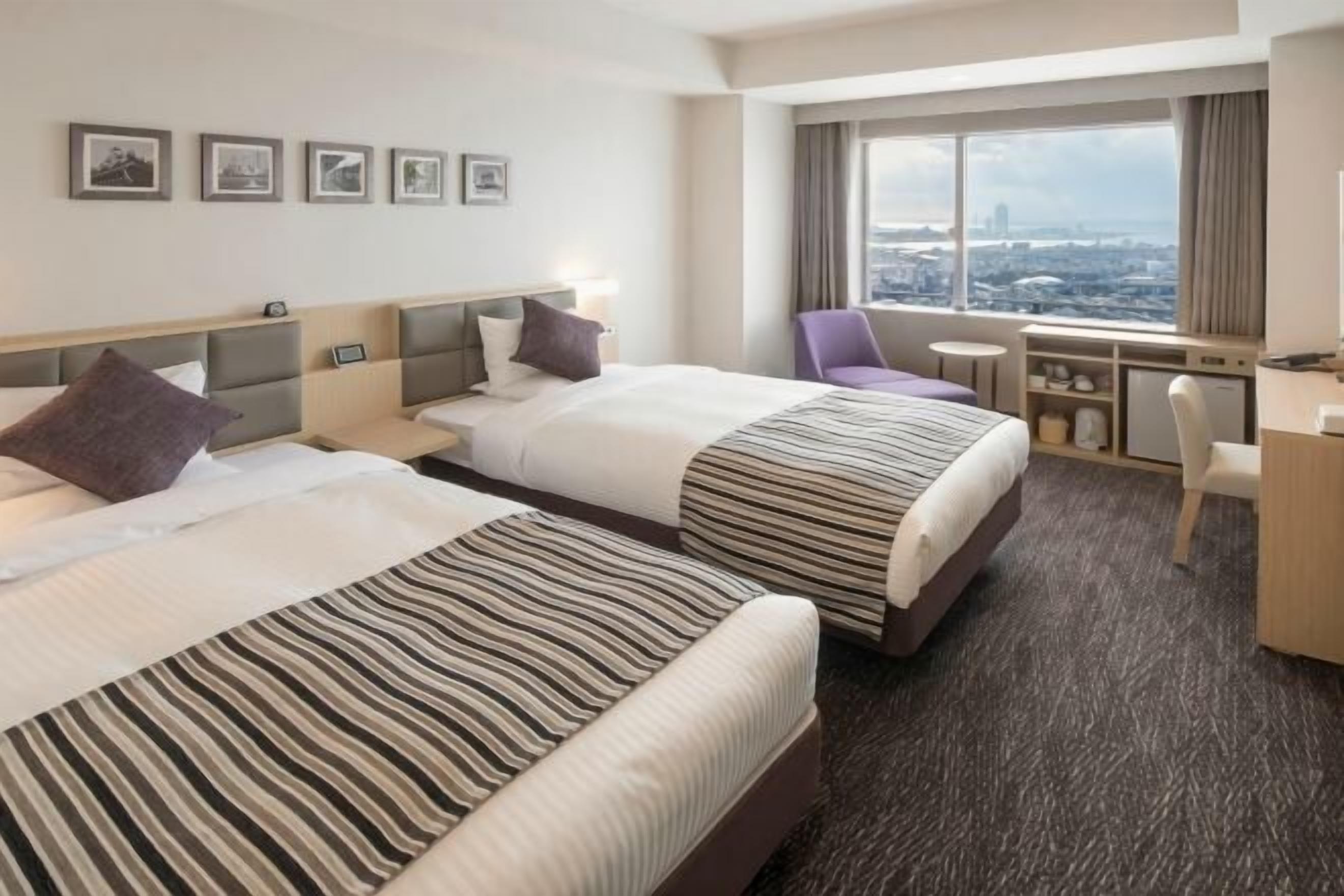 Premium bedding, in-room safe, blackout drapes, soundproofing