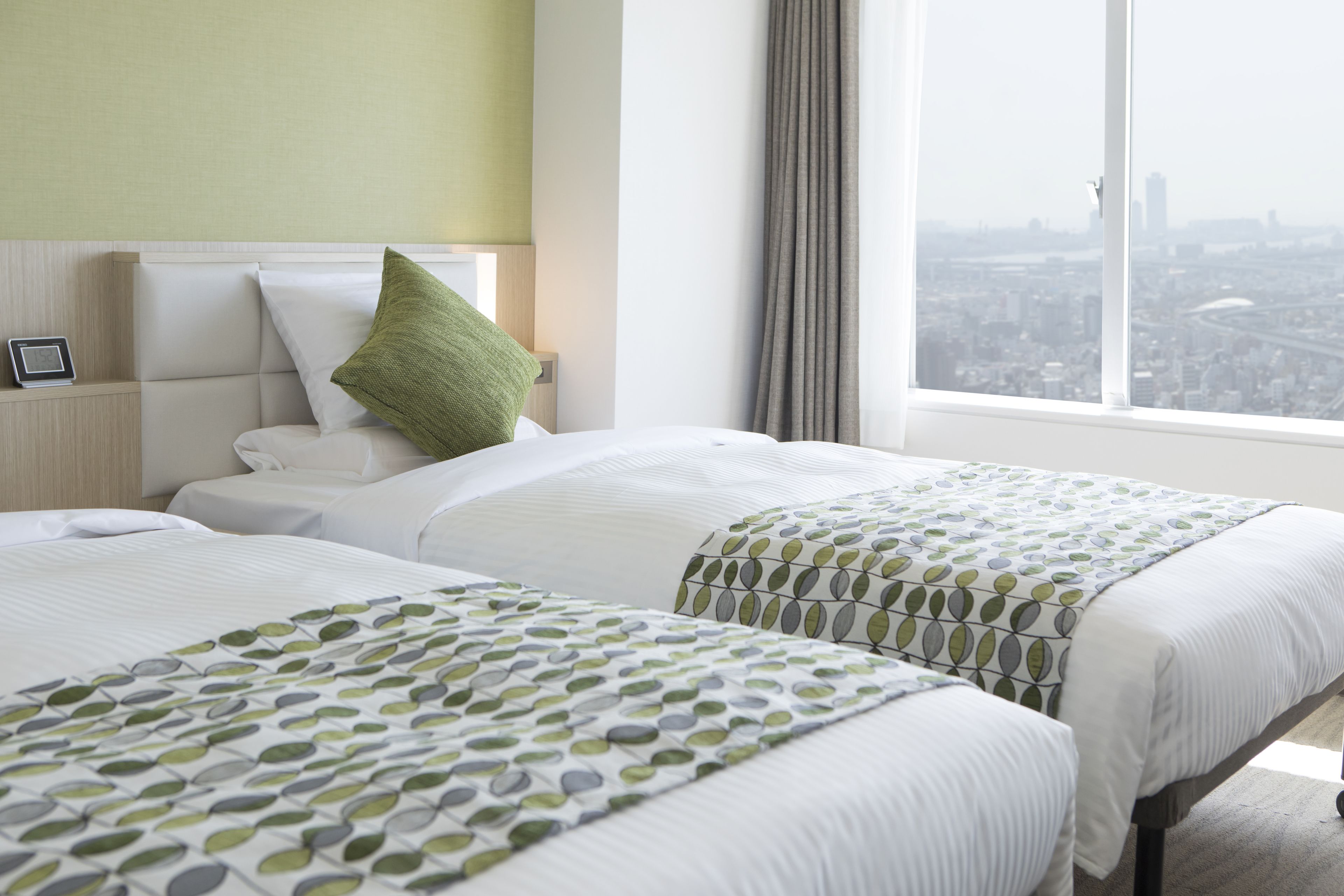 premium bedding, in-room safe, blackout curtains, soundproofing