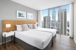 Apartment, 2 Bedrooms, 2 Bathrooms, Ocean View (Level 18) | Individually decorated, individually furnished, iron/ironing board - Holiday Holiday - H Residence Apartments (Surfers Paradise)