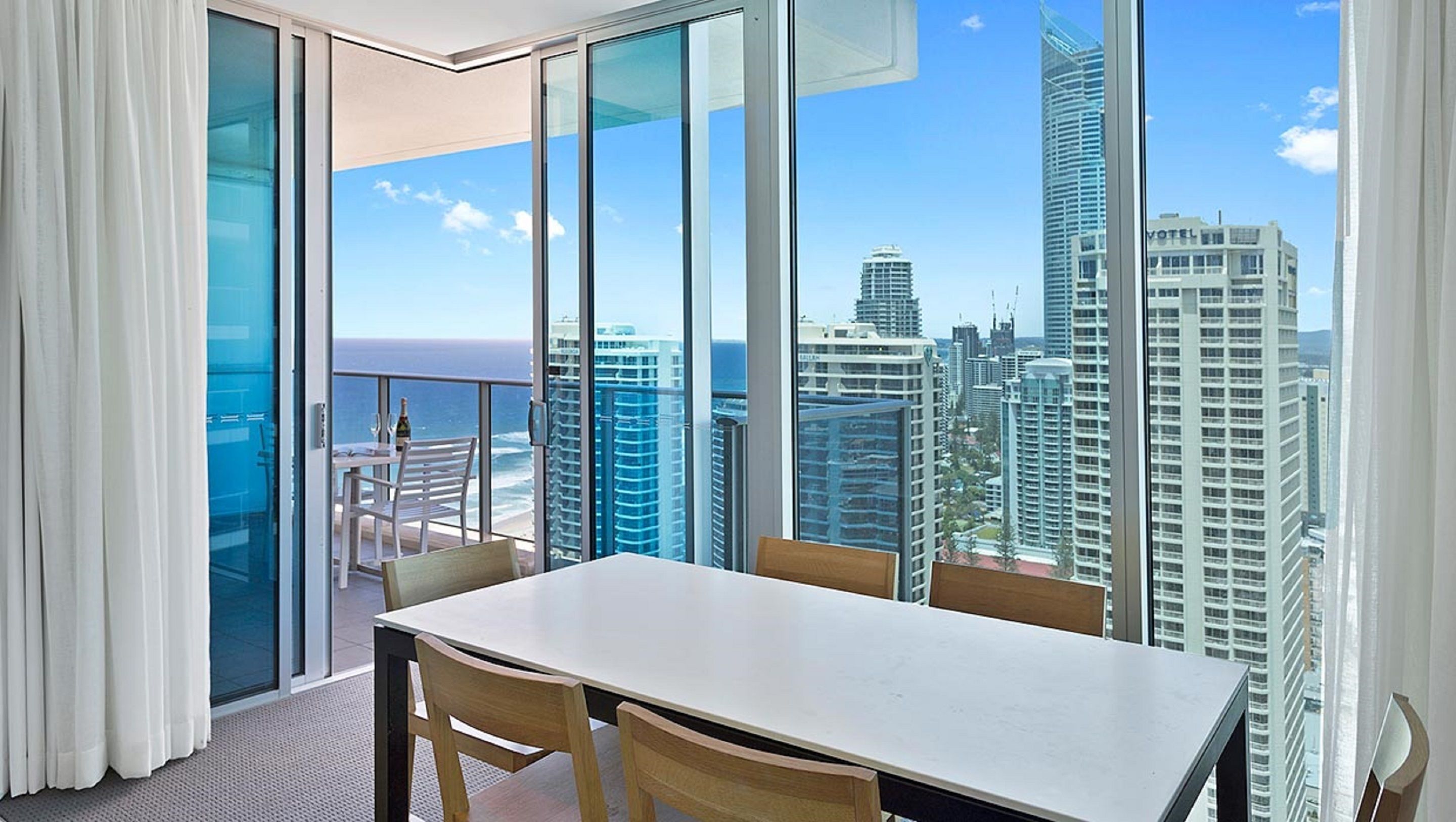 Holiday Holiday - H Residence Apartments — image 9