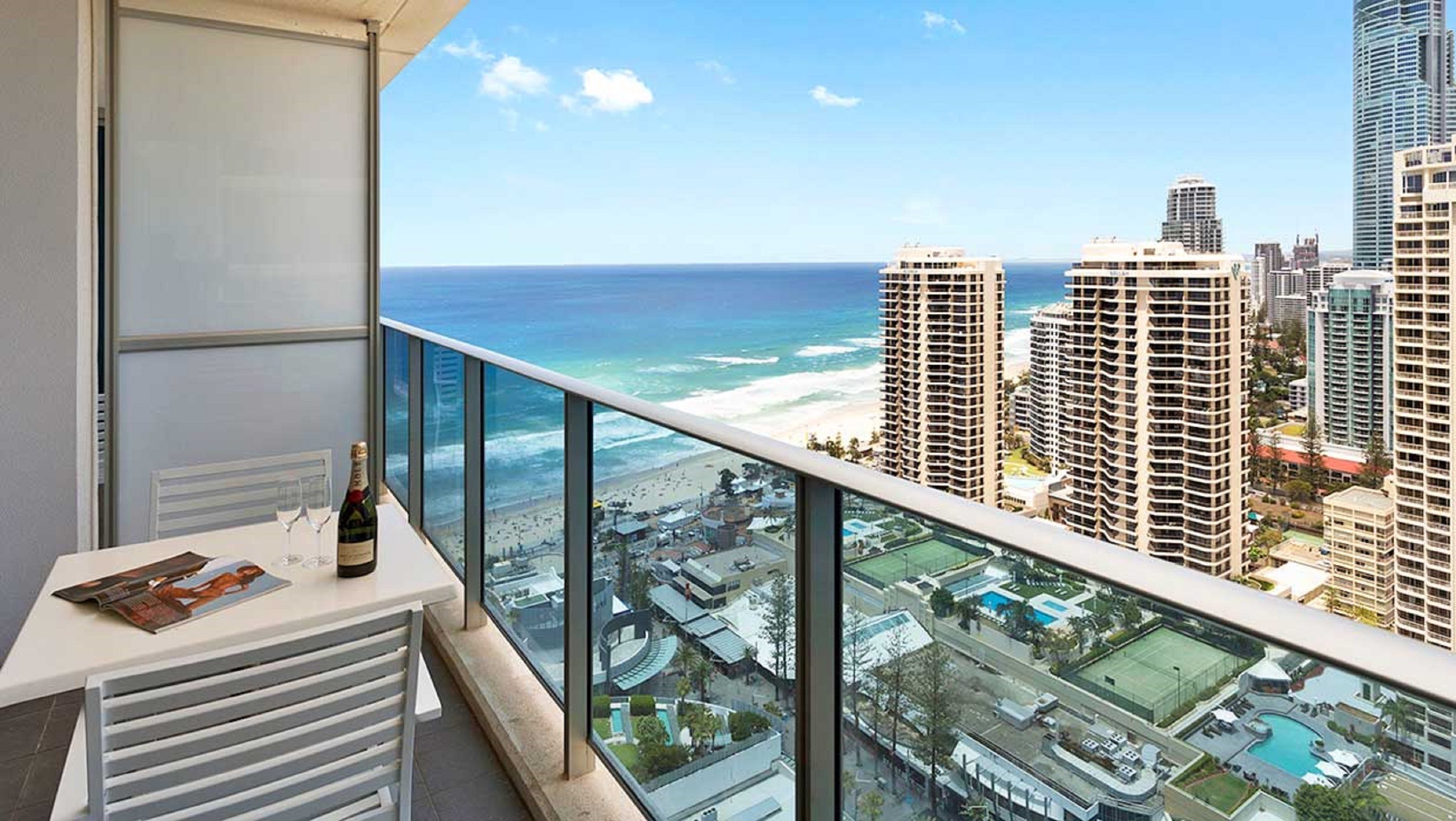 Holiday Holiday - H Residence Apartments — image 16