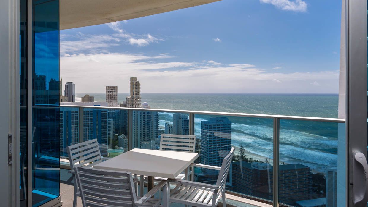 Holiday Holiday - H Residence Apartments — image 25