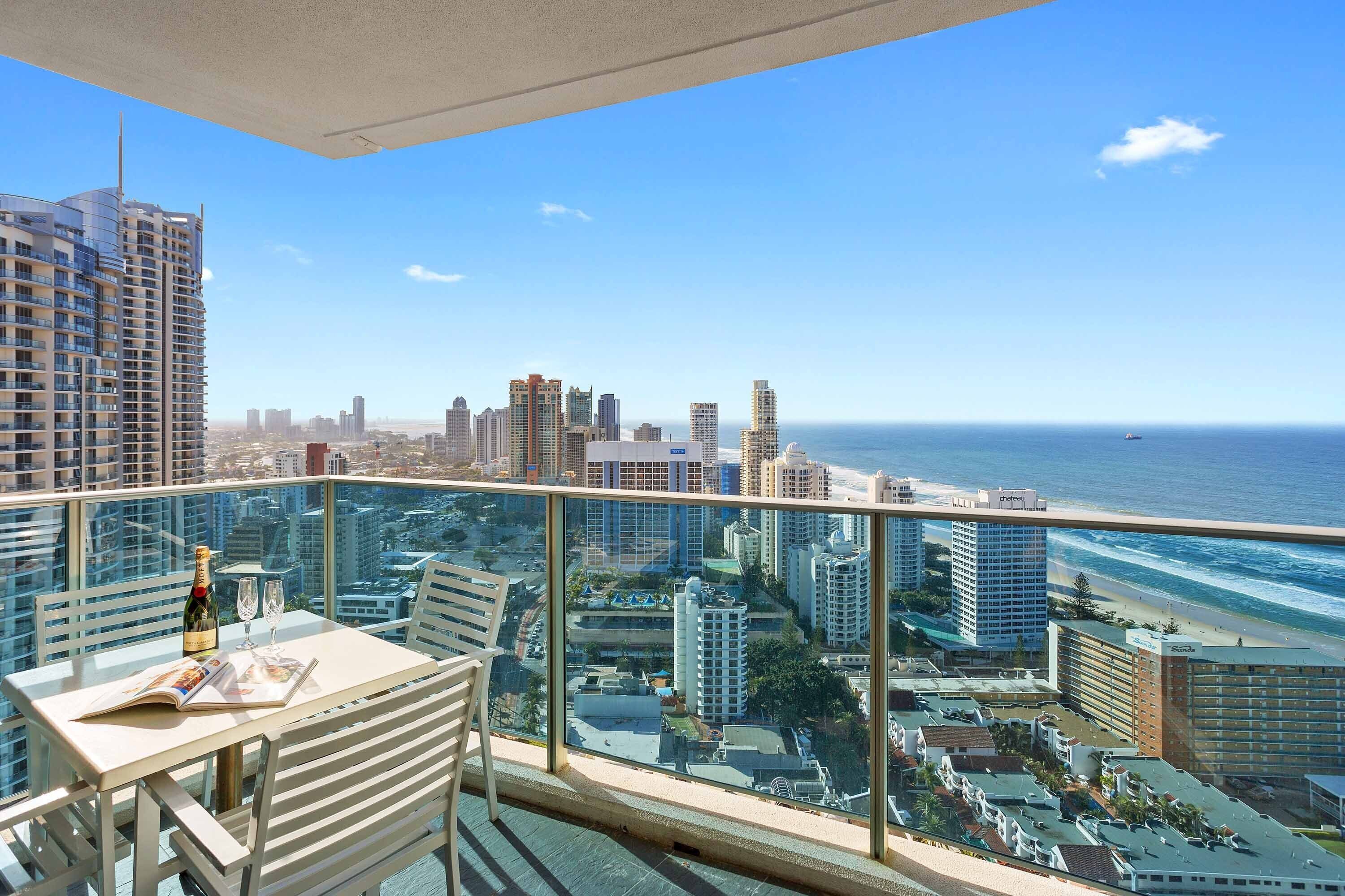 Holiday Holiday - H Residence Apartments — image 26