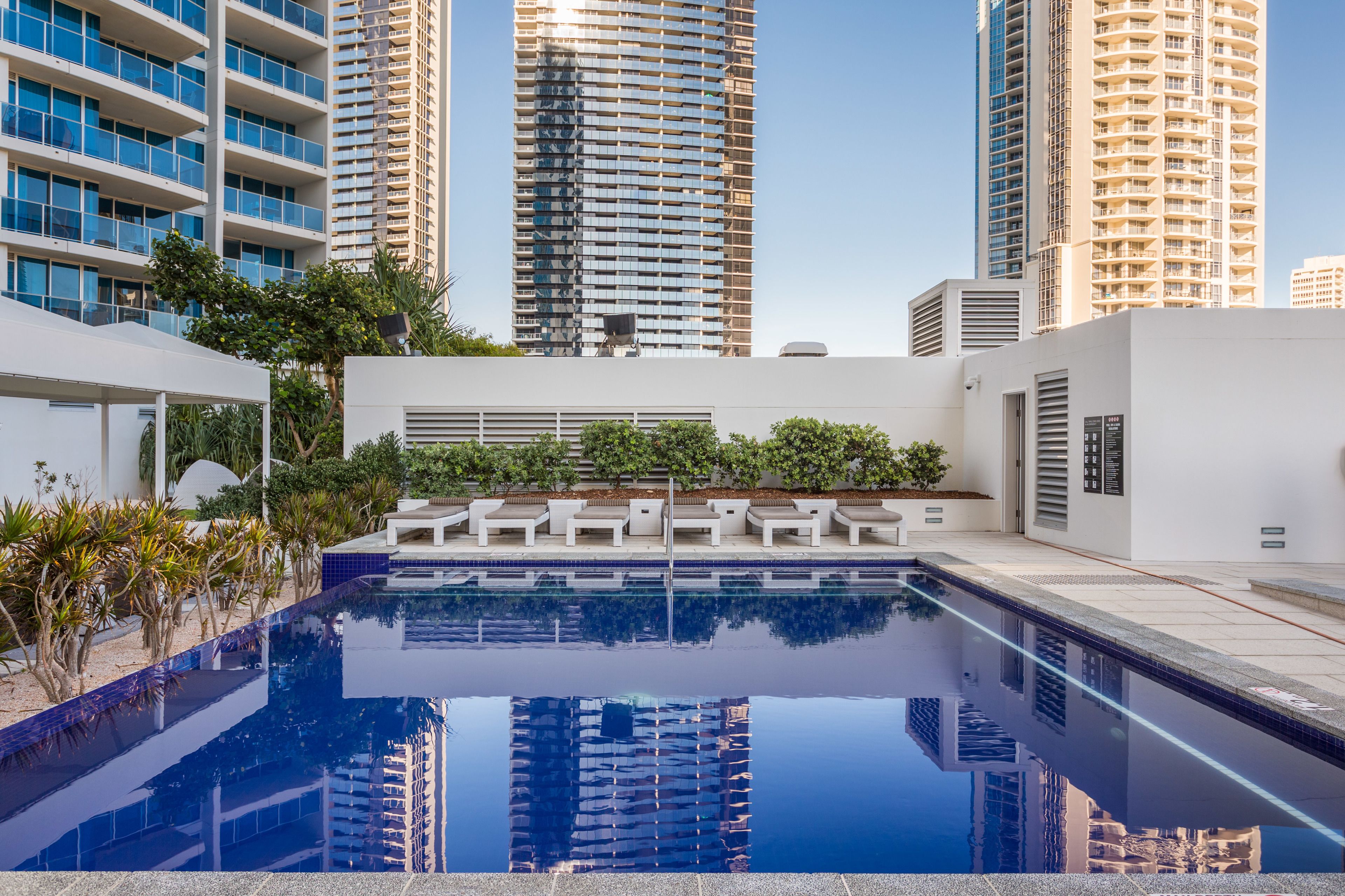 Holiday Holiday - H Residence Apartments — image 3