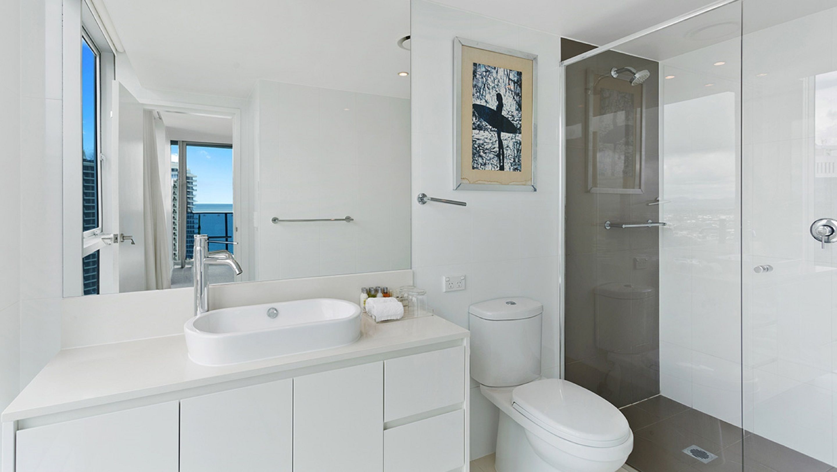 Holiday Holiday - H Residence Apartments — image 15