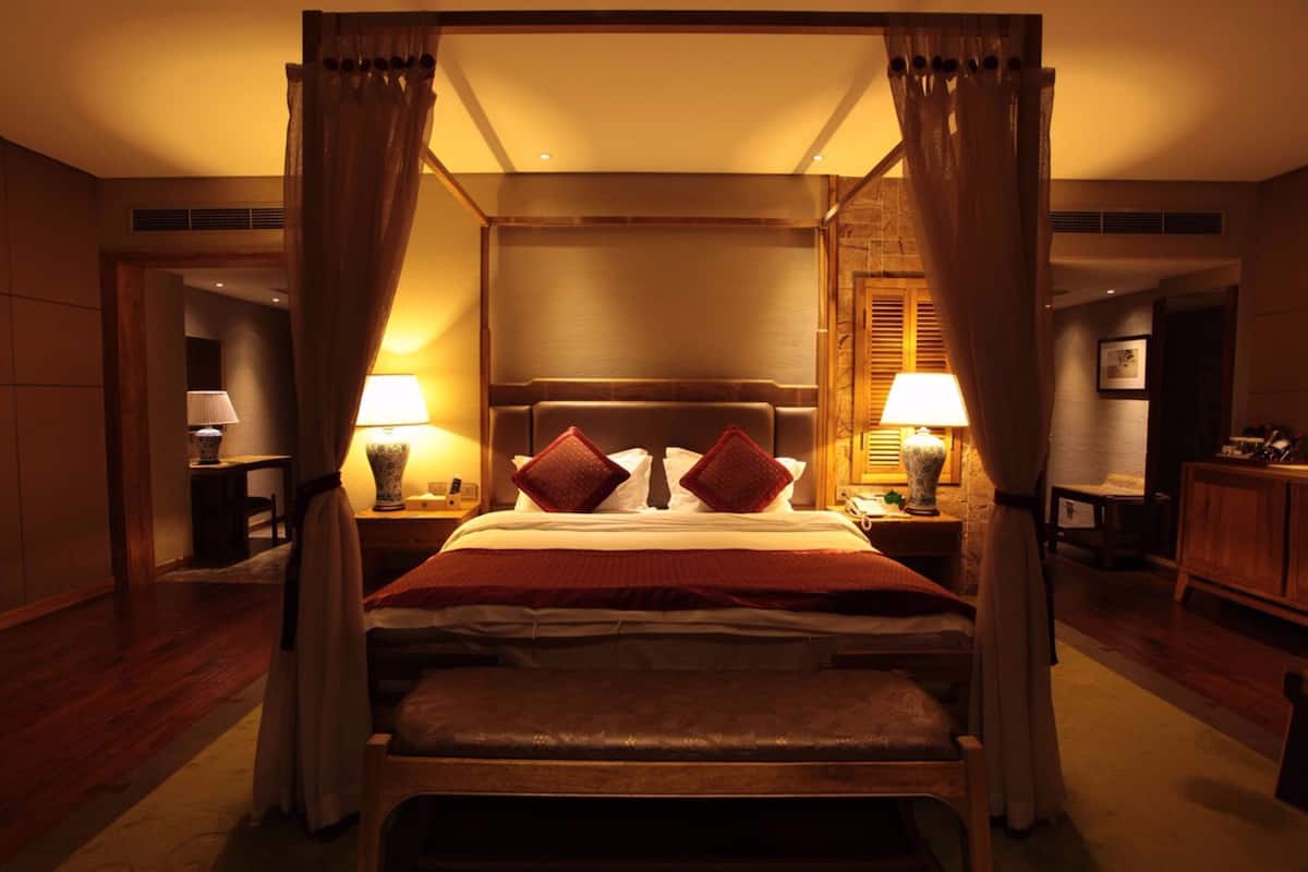 minibar, desk, free wifi