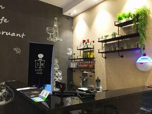 Breakfast, lunch and dinner served - Landmark Hotel (Zhuhai)
