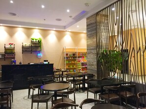 Breakfast, lunch and dinner served  - Landmark Hotel (Zhuhai)