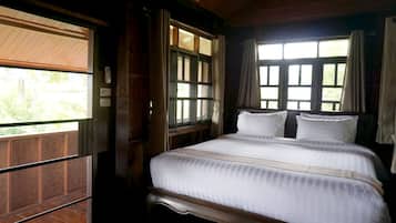 Desk, blackout curtains, rollaway beds, free WiFi