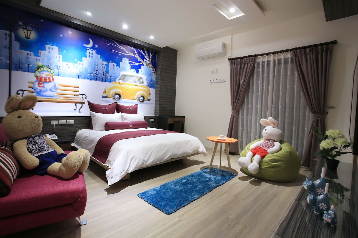 Habitación doble estándar, para no fumadores | Ropa de cama de alta calidad, escritorio y cortinas blackout