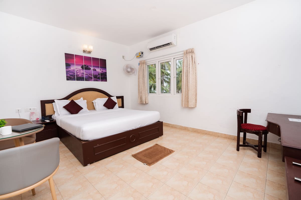 Standard Room | 1 bedroom, soundproofing, free WiFi, bed sheets