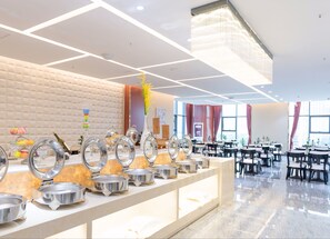 Café da manhã, almoço e jantar