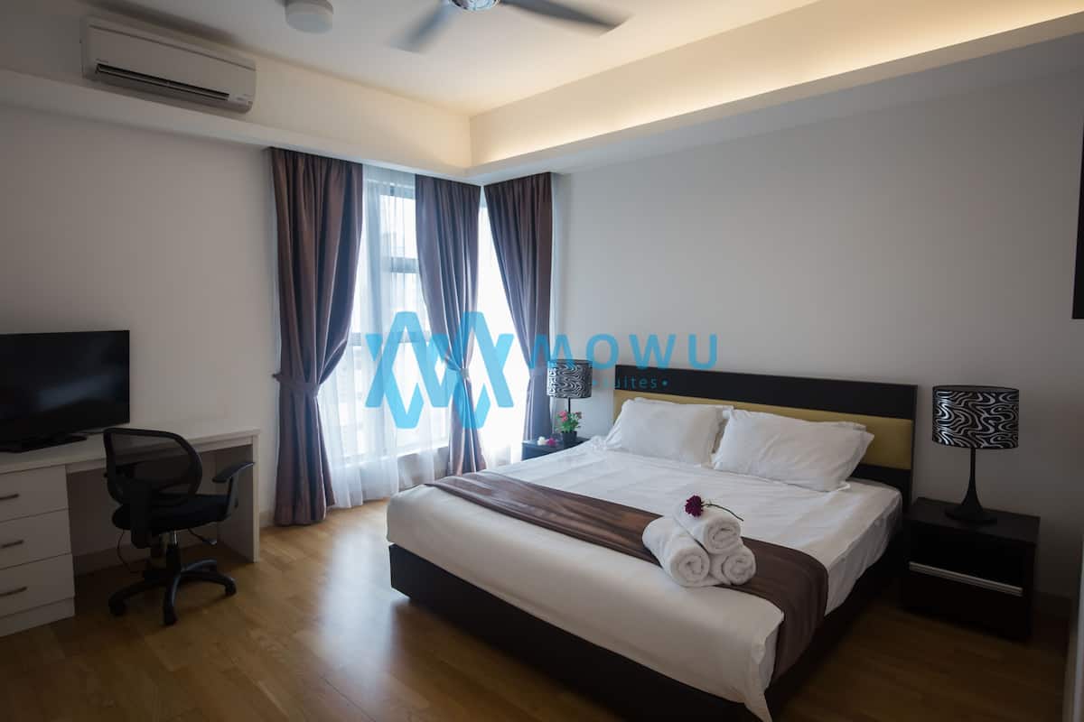ห้องแฟมิลี่สวีท, 3 ห้องนอน | เครื่องนอนระดับพรีเมียม, โต๊ะทำงาน, เตารีด/โต๊ะรีดผ้า, Wi-Fi ฟรี