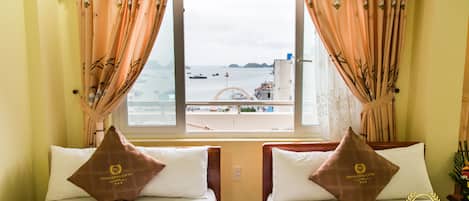 Chambre Familiale | Minibar, bureau, lits pliants/supplémentaires, Wi-Fi gratuit