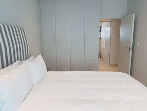 Apartment, 2 Bedrooms - Daisy Place (Sandton)