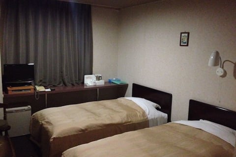 ビジネスホテル かもした