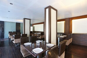 Restaurant - Hotel Satyan Inn (Rahata)