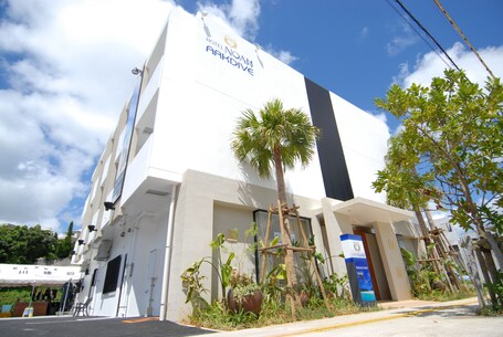 Fachada de la propiedad