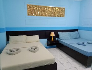 家庭房, 2 张大床 | 隔音、熨斗/熨板、免费 WiFi、床单