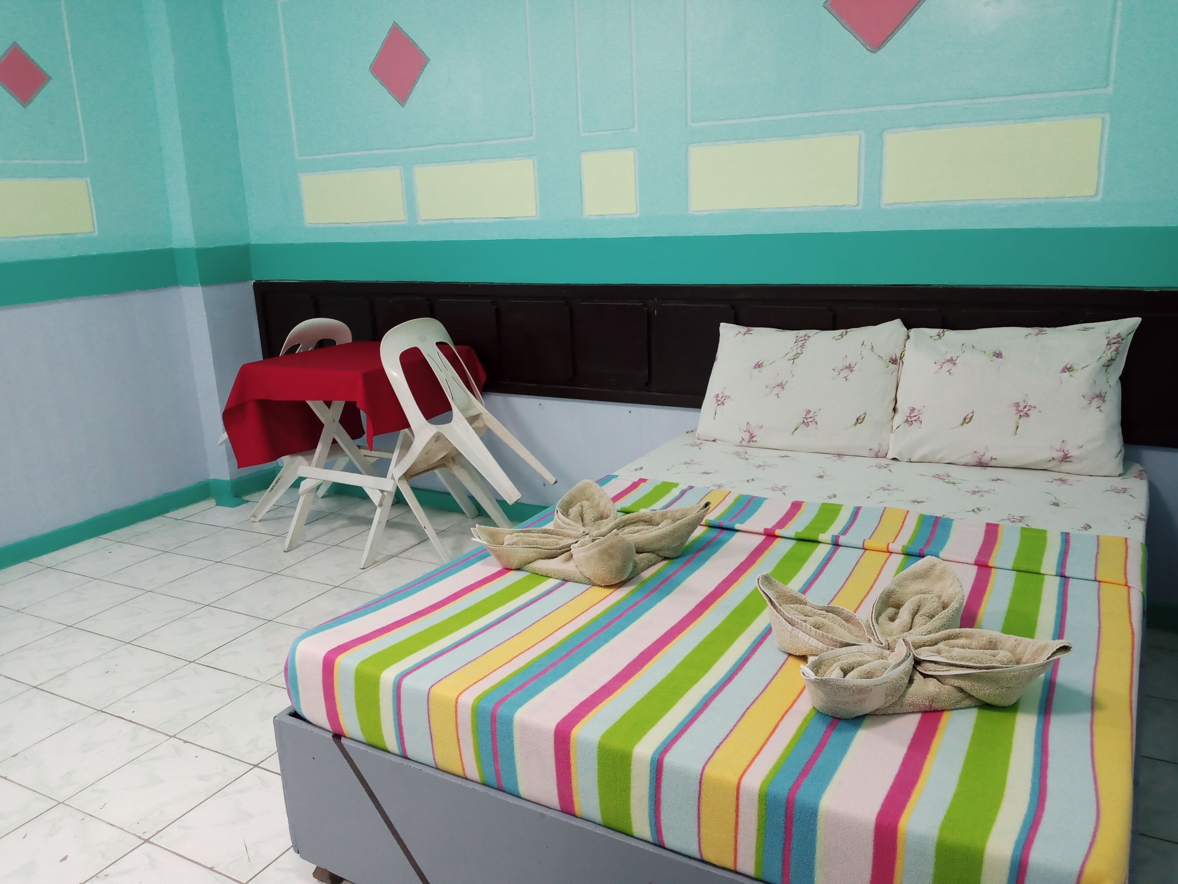 Chambres insonorisées, fer et planche à repasser, Wi-Fi gratuit