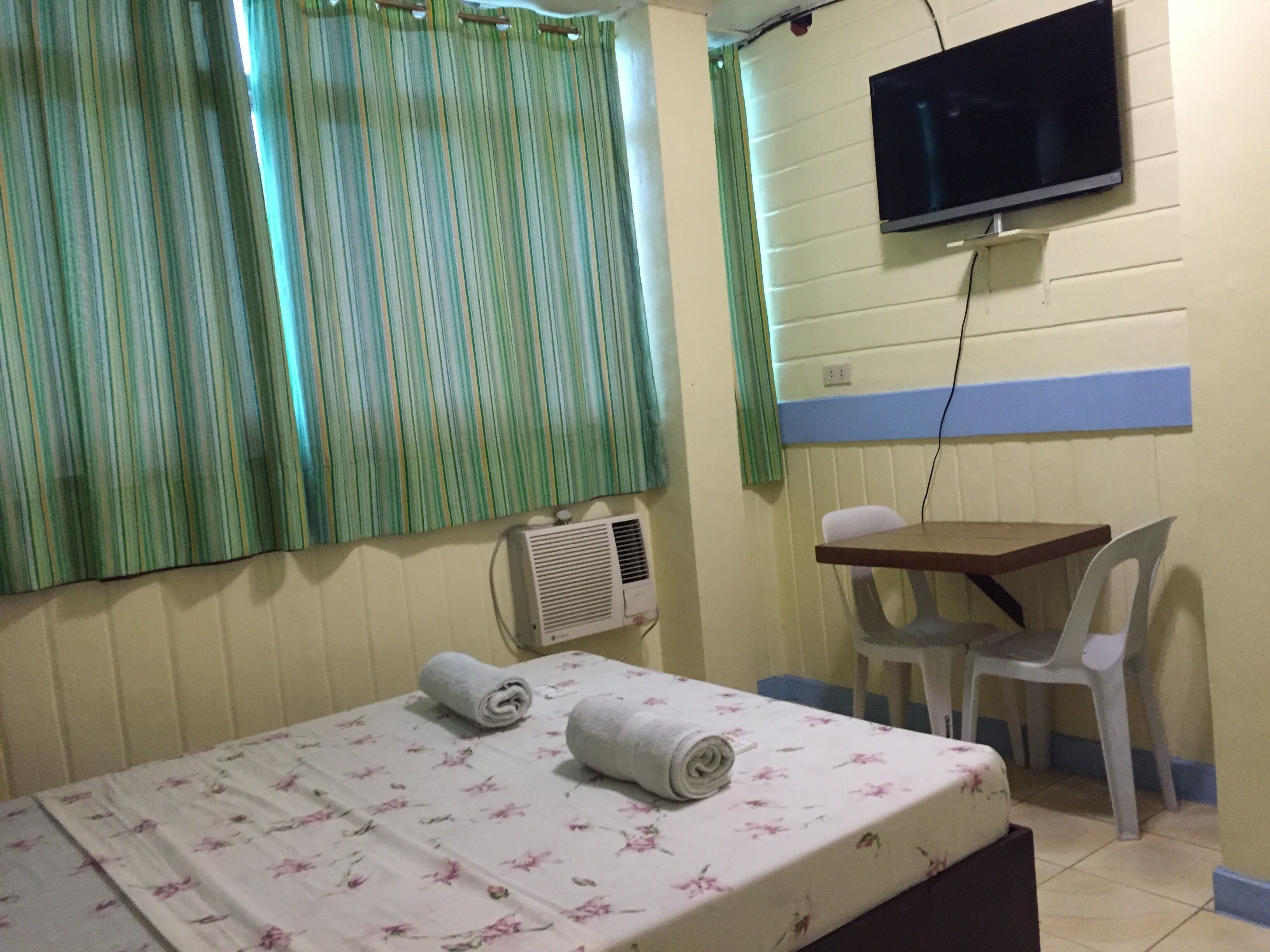 Soundproofing, iron/ironing board, free WiFi, bed sheets