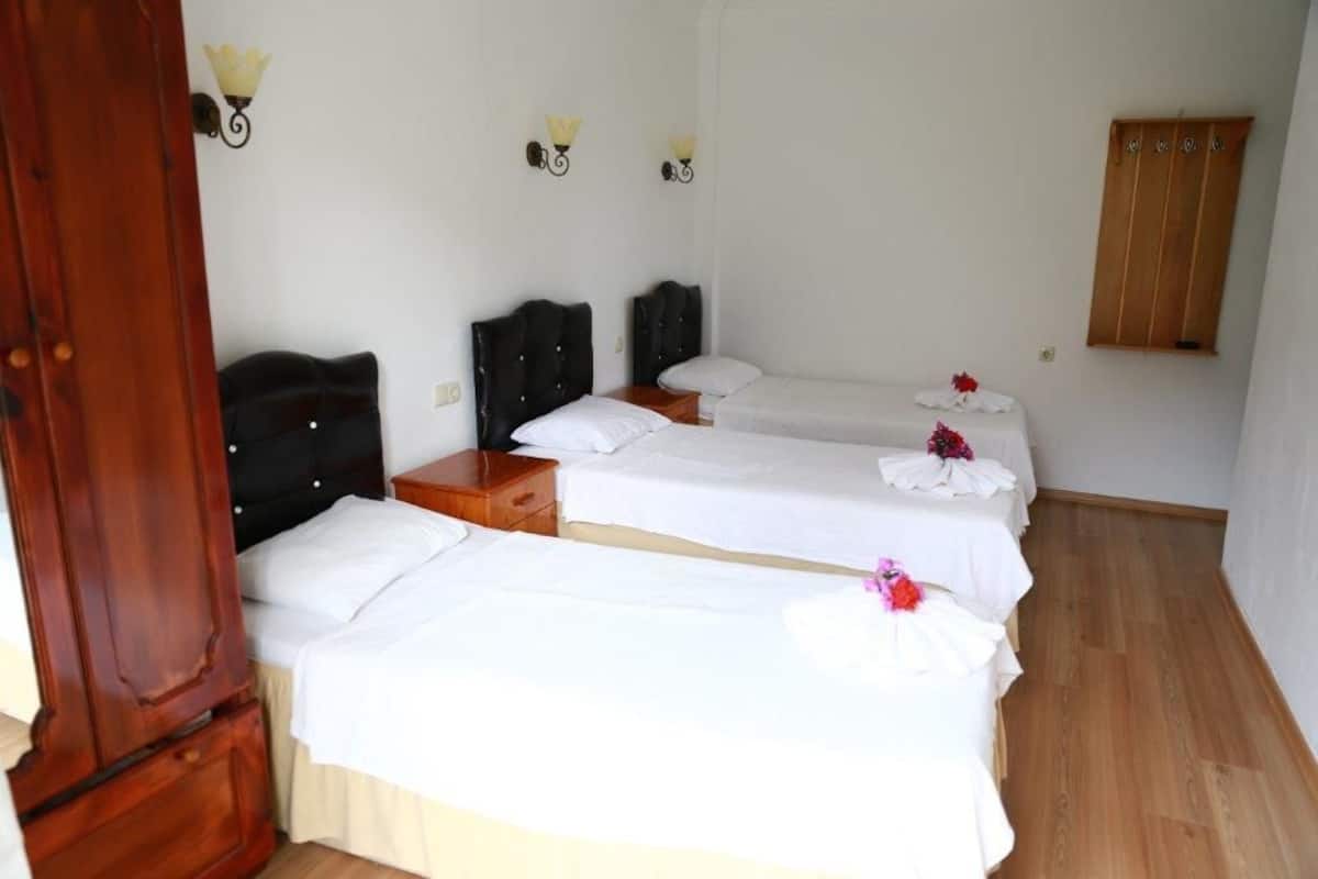 Premium bedding, free WiFi