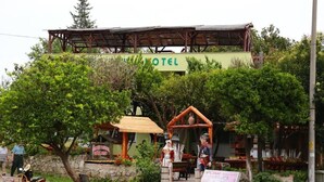 Fachada de la propiedad